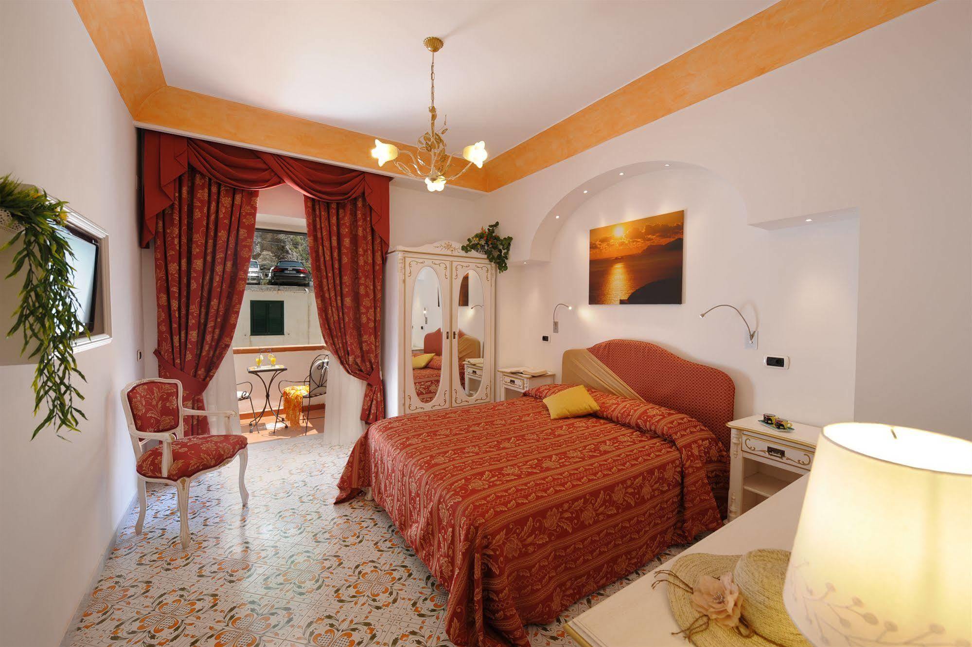 Hotel La Conchiglia Praiano Εξωτερικό φωτογραφία